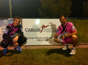 Edu Puche y C. Perelló esta noche en el entrenamiento durante la entrevista